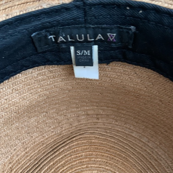Classic straw fedora in natural by Talula (an Aritzia brand) - Picture 3 of 7
